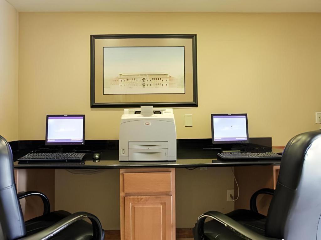 Comfort Inn & Suites Watford City Exteriör bild