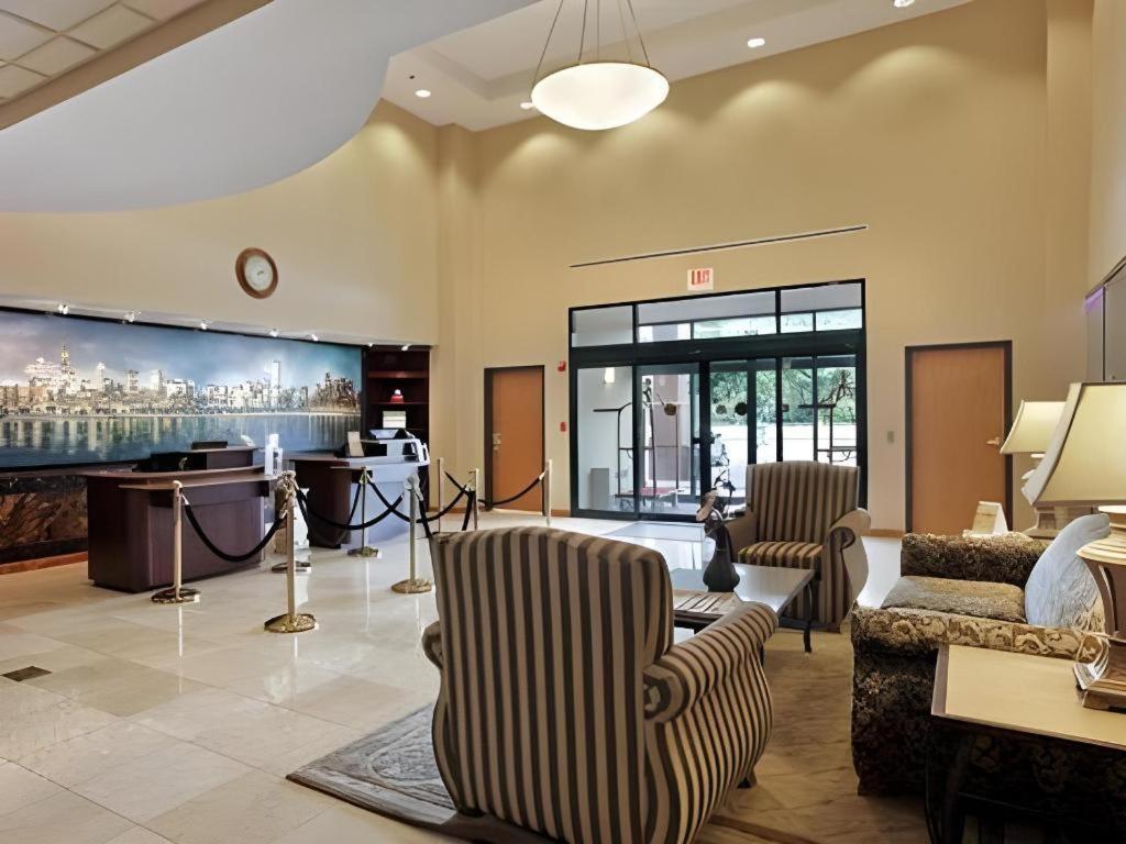 Comfort Inn & Suites Watford City Exteriör bild