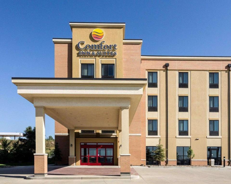 Comfort Inn & Suites Watford City Exteriör bild