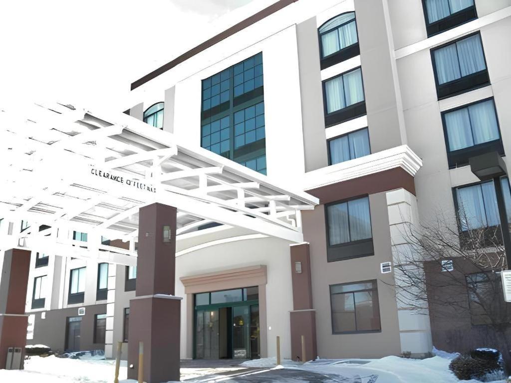 Comfort Inn & Suites Watford City Exteriör bild